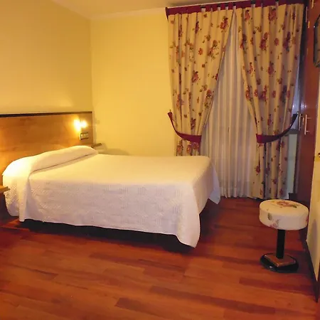 Hotel Cruceiro Do Monte Tui