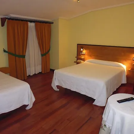 Hotel Cruceiro Do Monte