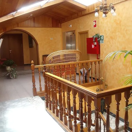 Hotel Cruceiro Do Monte