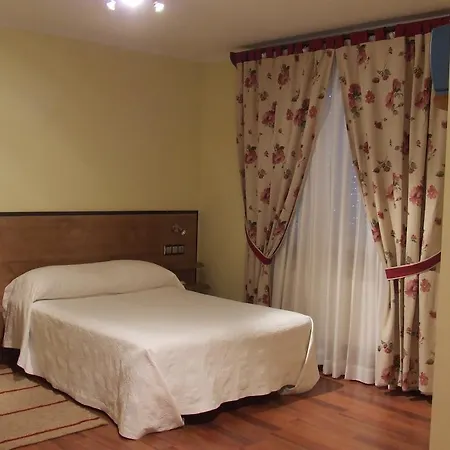 Hotel Cruceiro Do Monte Tui