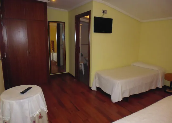 Cruceiro Do Monte Туй