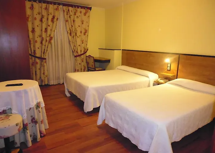 Otel Cruceiro Do Monte Tui