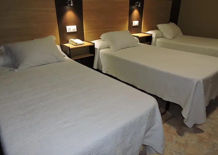 Cruceiro Do Monte Отель *