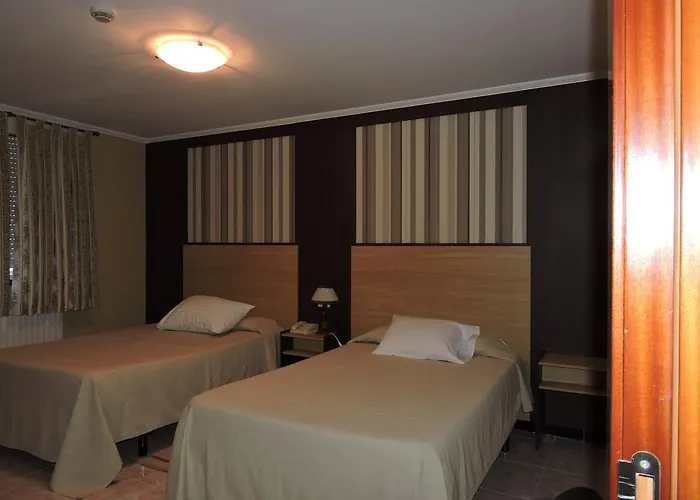 Hotell Cruceiro Do Monte *