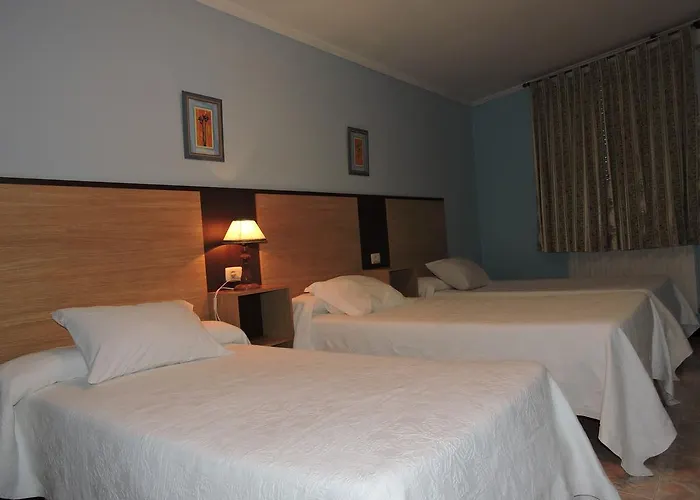 Otel Cruceiro Do Monte *